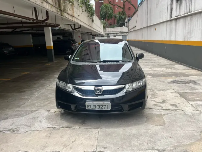 Honda Civic Sedan LXS 1.8/1.8 Flex 16V Aut. 4P 2010