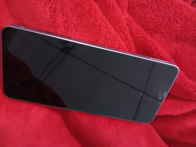 Samsung A06 usado