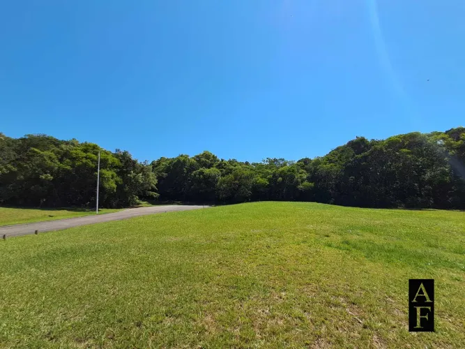 Terreno em Condomínio em Araçatuba, Imbituba/SC