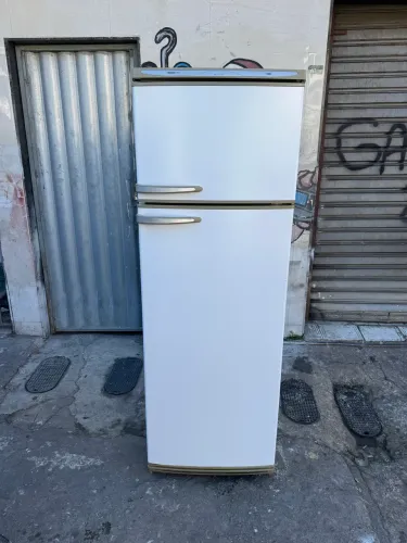 Vendo geladeira Dako Duplex R$ 950