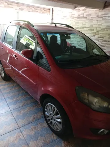 Fiat Idea Essence 1.6 Flex 16V 5P 2012
