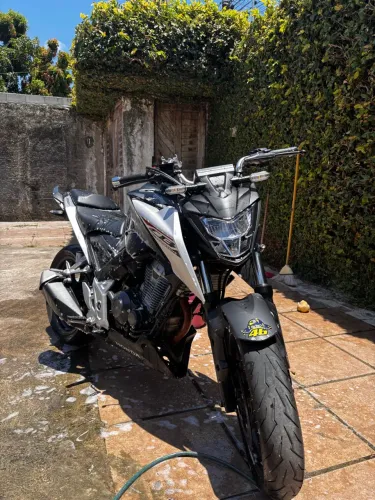 Honda CB 300f Twister Flex 2026
