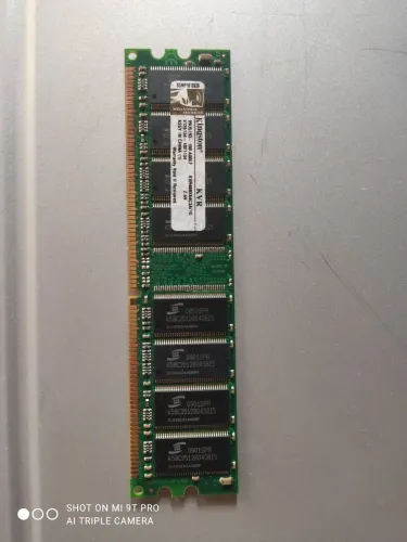 Memória Kingston de 1 GB ddr kvr 400x64c3a