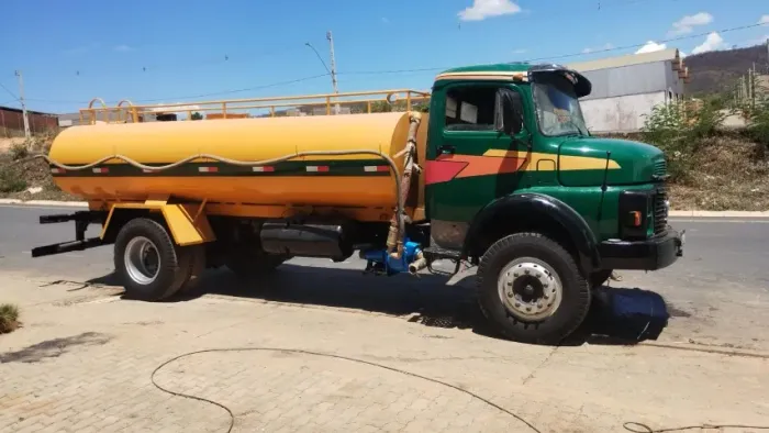 Caminhão Pipa para Aluguel, M.Benz 1113  - 10.000 Litros - Montes Claros