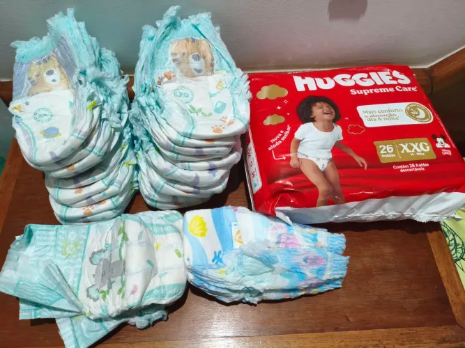 Fralda Huggies Supreme Care e Pampers Pants XXG