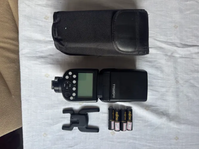 Godox TT685ii (Canon) + Jogo de Pilhas Fujitsu ? Excelente Estado