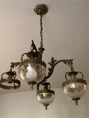 Lustre Antigo em Bronze 3 pendentes vidro craquelado