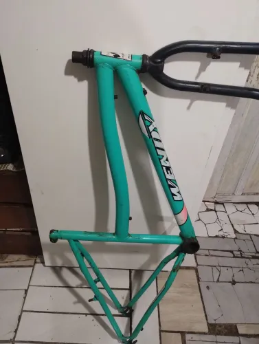Quadro de bicicleta aro 26