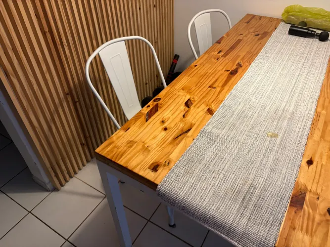 MESA DE DE JANTAR COM 4 CADEIRAS