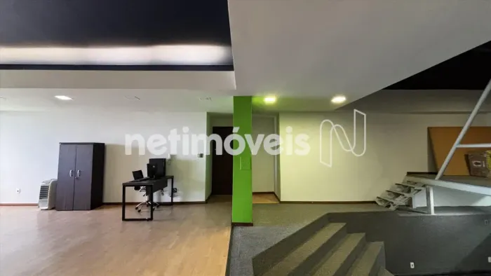 SALA PARA LOCAÇÃO NA AVENIDA RAJA GABÁGLIA!