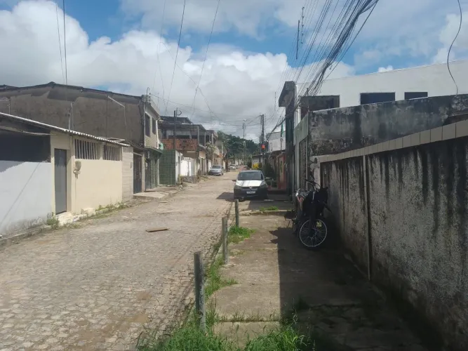 Vendo uma casa