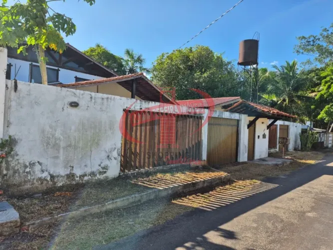 Duas casas disponíveis para locação no mesmo terreno localizado no conjunto residencial Bu