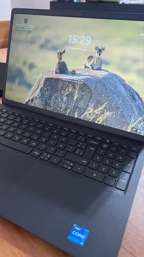Notebook Dell Inspiron 15 3530 - 8GB ?