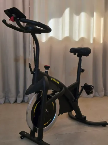 Bicicleta Ergonometrica Spinning com suporte a 150Kgs