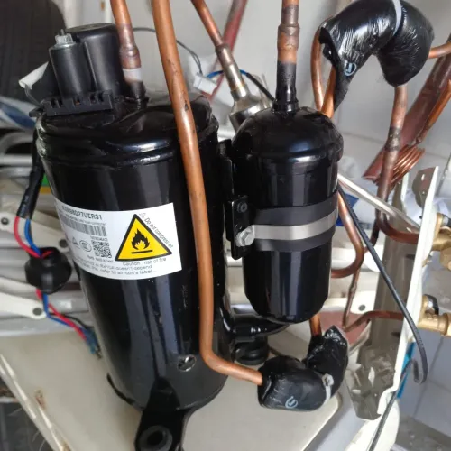 COMPRESSOR SPLIT 12000 btus + tik placas evap.,cond.,controle remoto .