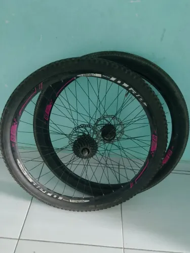 Pneu de bicicleta