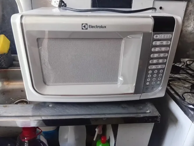 Microondas 31 Eletrolux
