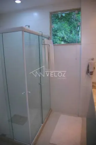 Casa em Condomínio : Triplex / Residencial / São Conrado