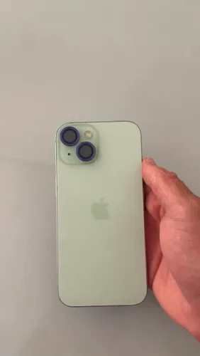 iPhone 15 Intermitente