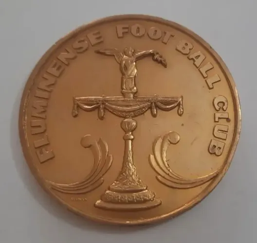 Medalha Fluminense Anos 60 / 70 com Escudo e Taça Olímpica Linda
