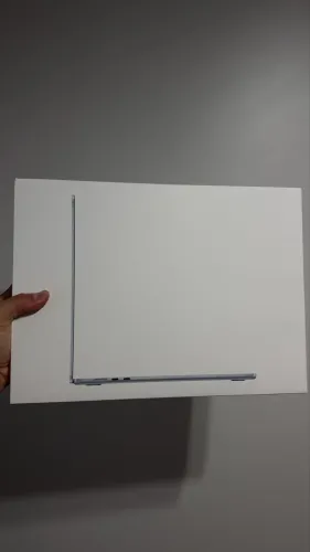 MacBook Apple AIR M4 16/256/15pol LACRADO