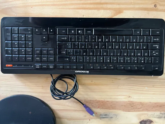 Teclado com fio para computador