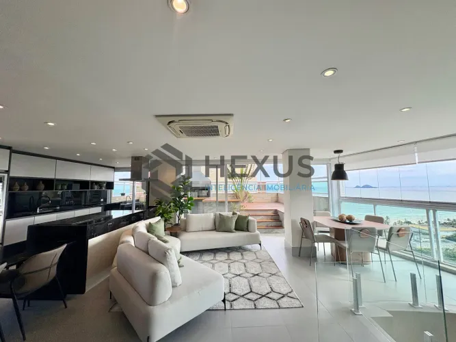 Cobertura com varanda gourmet e lazer na Praia da Enseada, Guaruja