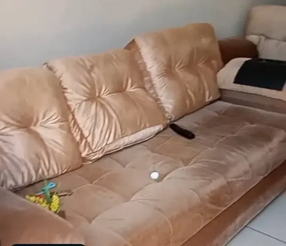 Vende-se sofá 3 e 2 lugares