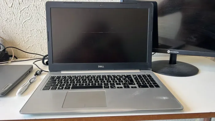 Notebook Dell inspiron 5570