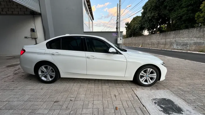 BMW 320I A Modern/sport TB 2.0/a.flex 16V 4P 2018