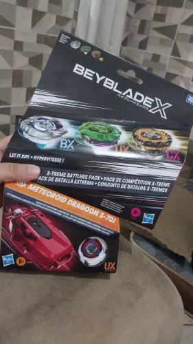 Beyblade x - deck emperor might