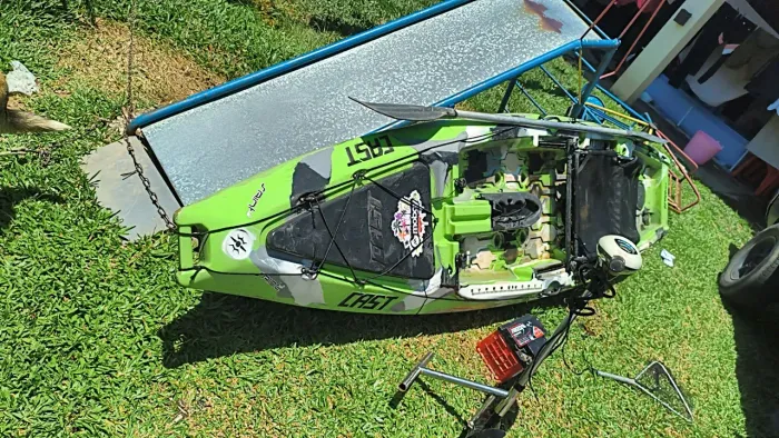 Caiaque com motor elétrico maruri 54Lbs