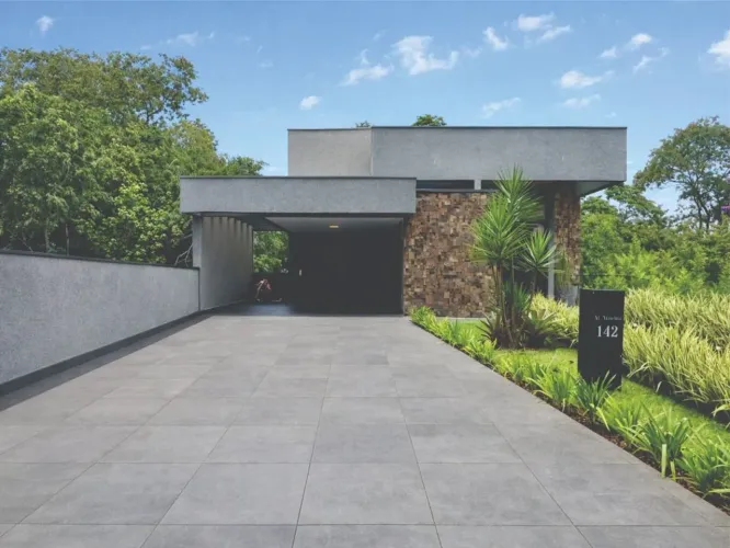 Casa com 3 dormitórios à venda, 329 m² por R$ 2.800.000,00 - Granja Viana - Jandira/SP