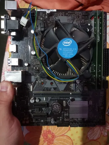 Kit placa mae ddr4 8 e 9 g pentium BARATO