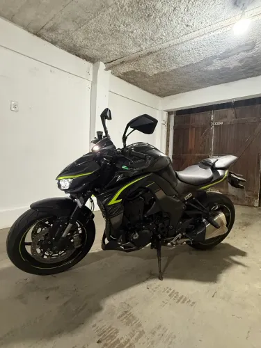 Z1000 R edition