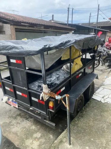 Carretinha 2 Eixos 1.500kg | 2,50x1,20 | Emplacada | Único Dono