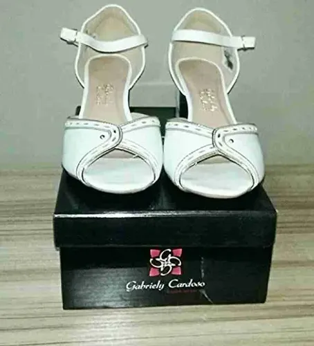 Sandália feminina Gabriely Cardoso N.39 (R$ 75)