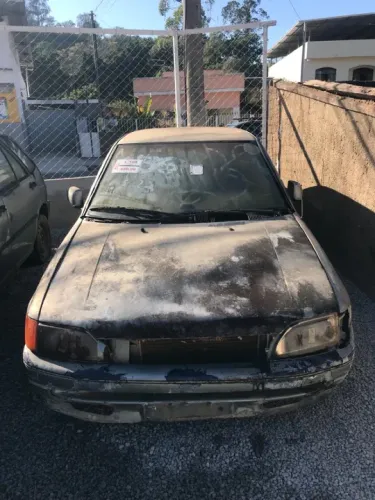 Ford escort GL 1993 sucata 
