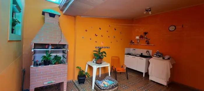 Casa Jd. Rosa Branca I 3 Quartos I 1 Suíte I Sala I Cozinha I Banheiro I 2 Garagens