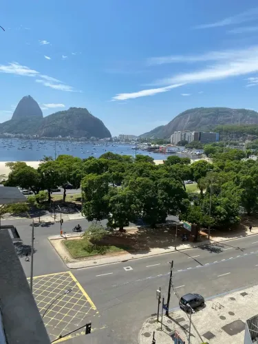 Imóvel para aluguel com 18 metros quadrados com 1 quarto em Botafogo - Rio de Janeiro - RJ
