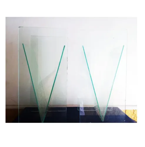 Vendo vasos triângular de 60cm para centro de mesa 