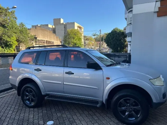 Mitsubishi Pajero Dakar 3.2 4X4 T.i. Dies. 5P Aut. 2013