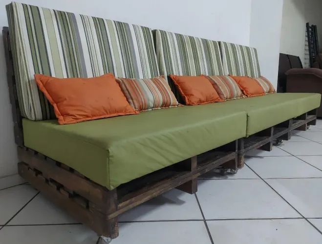 Sofá Pallet - Moderno e Confortável