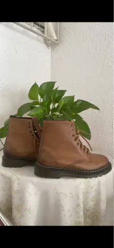 Bota marrom Colcci