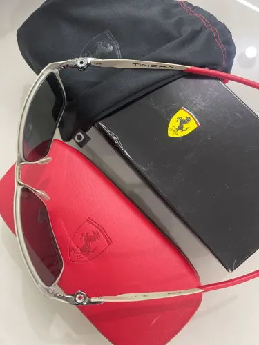 Oakley Tincan Scuderia Ferrari