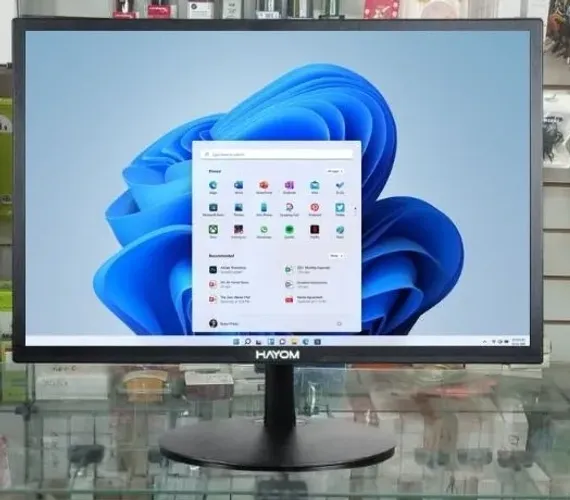 Monitor de 19" polegadas com HDMI e VGA Novo