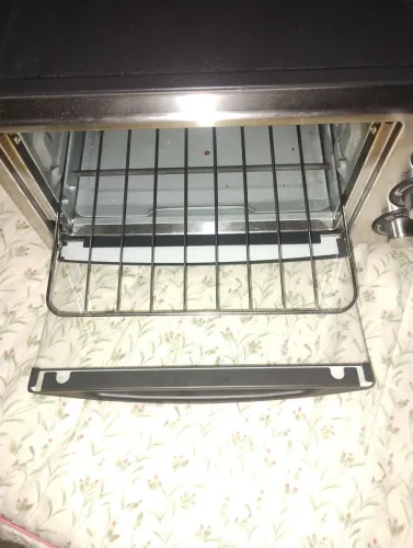 Vende se 1 forninho da marca Oster 15l 110V
