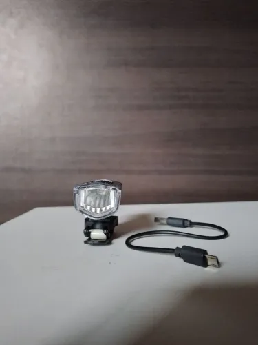 Farol para bicicleta