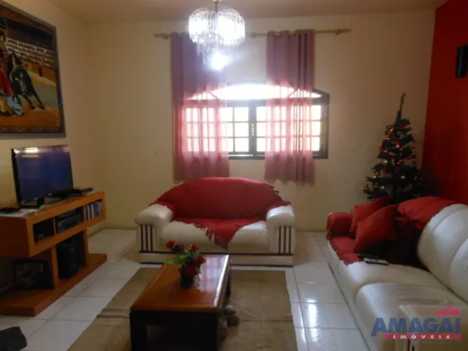 Casa à venda no Jardim Luiza, Jacareí
