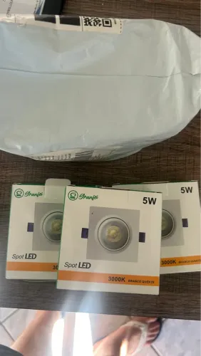 7 Spots foi comprados e não instalados